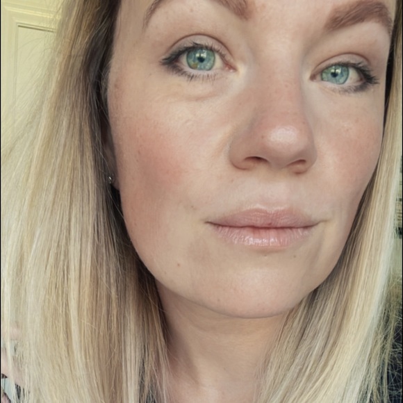 Meet your Posher, Jami - Picture 1 of 2